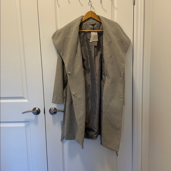 Vero Moda Daisy 3/4 Jacket Light Grey Melange
Size Large NWT - Picture 7 of 8